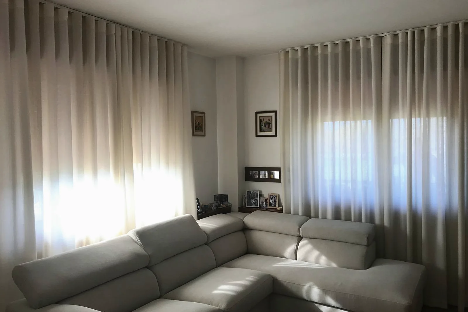 Tenda a onda continua che gira sull’angolo, soggiorno